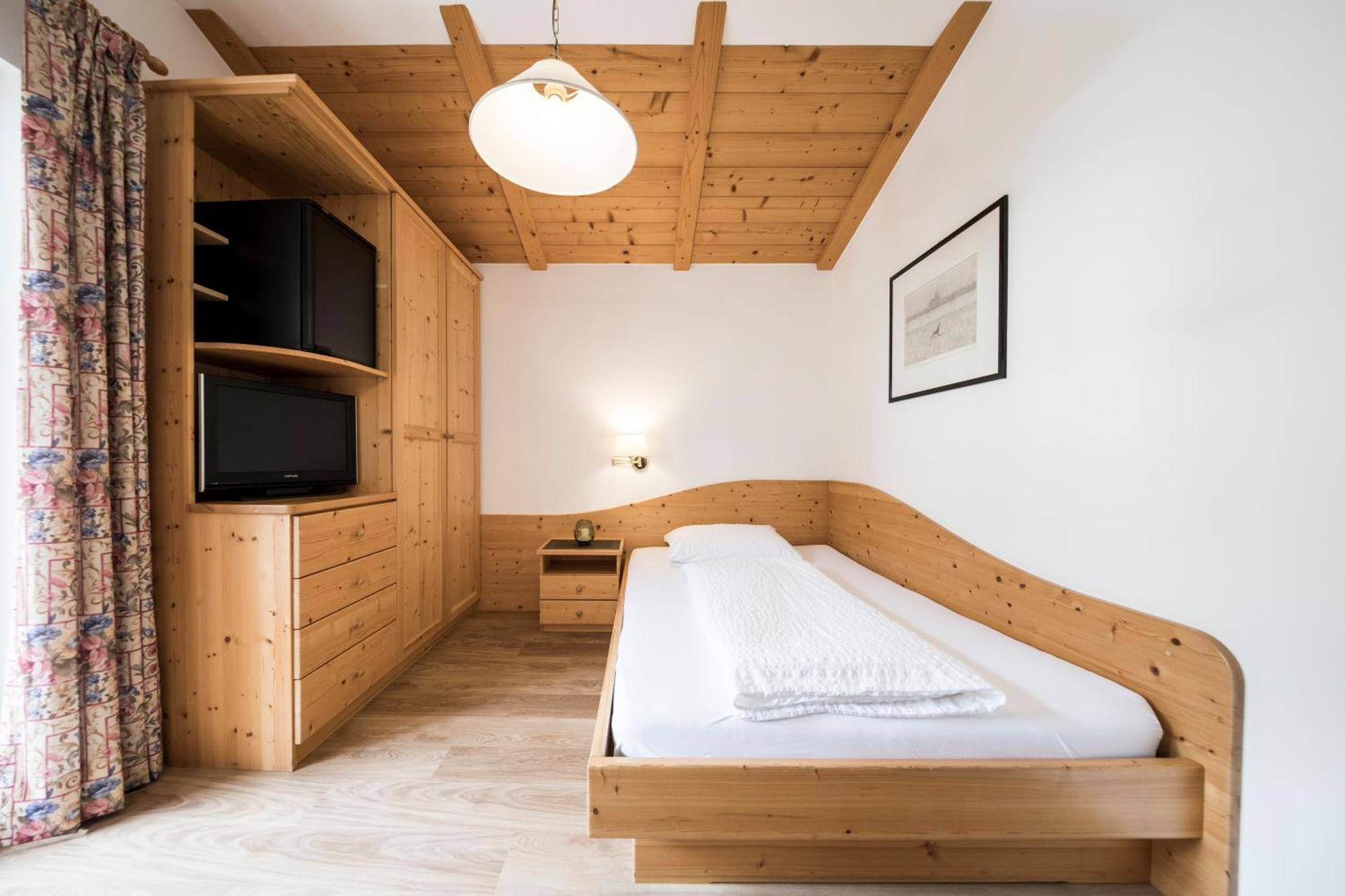 Hotel Torgglhof Caldaro Rom bilde