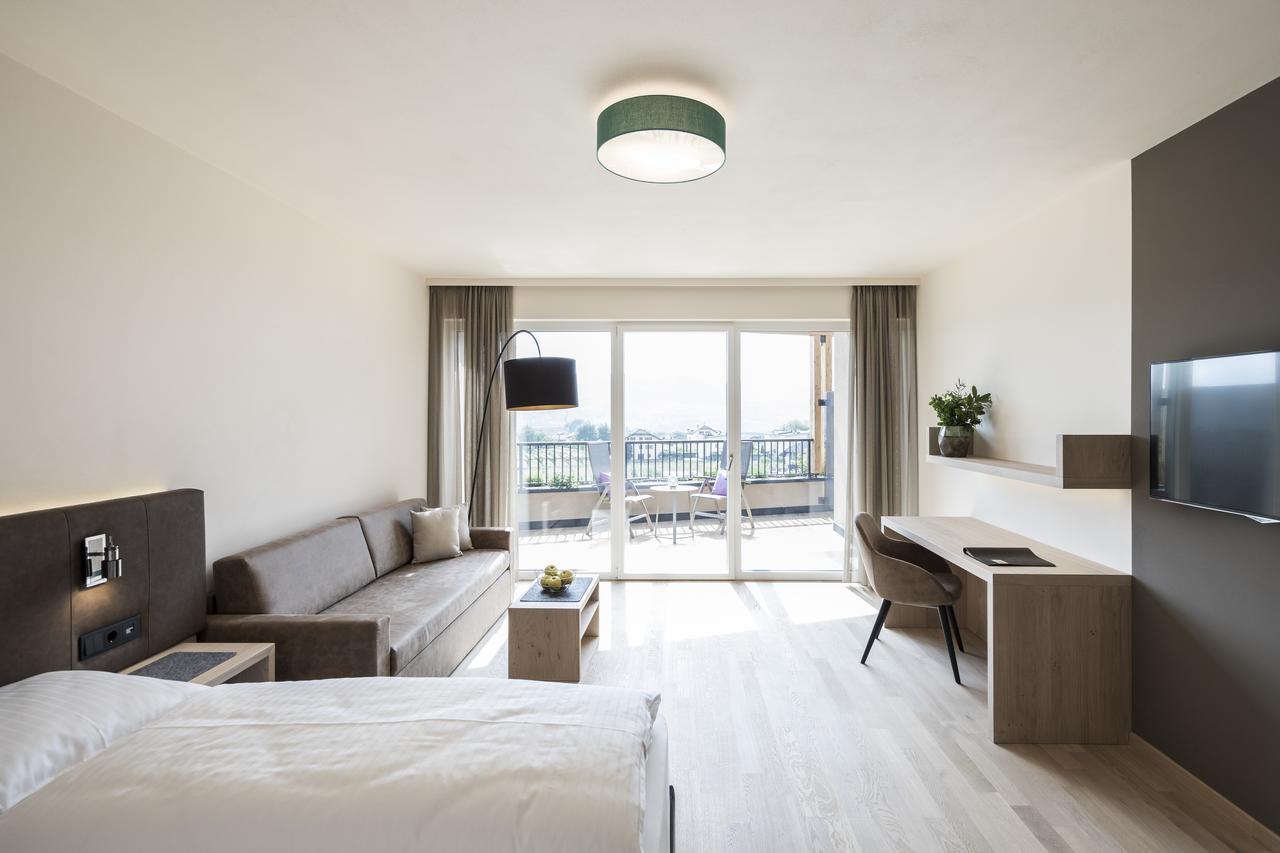 Hotel Torgglhof Caldaro Eksteriør bilde